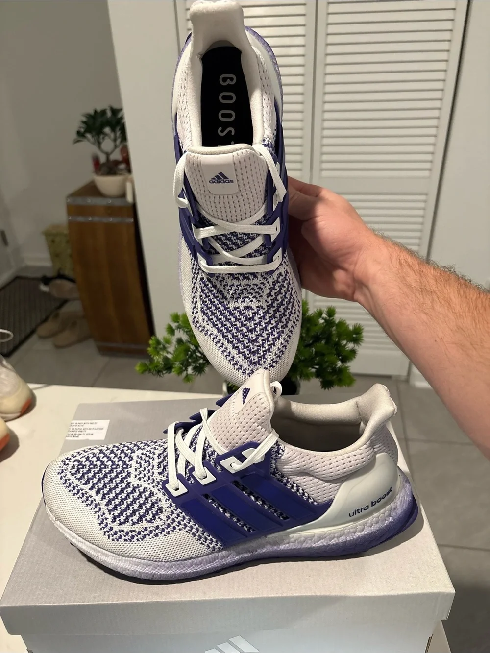 Adidas Ultraboost 1.0 Women’s purple graffiti running shoes size 10 like new